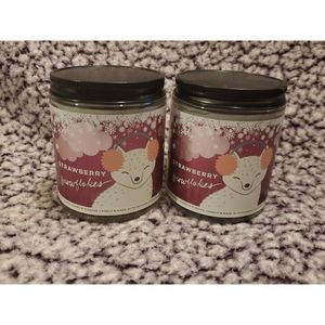 Bath and Body Works Strawberry Snowflakes Fragrance Single Wick Candle Set of 2